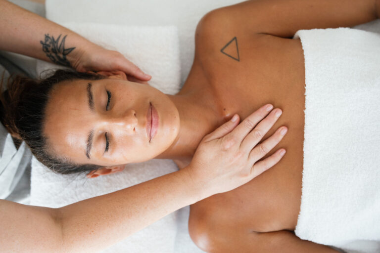 Skin Perfecting Alpha-H Facial